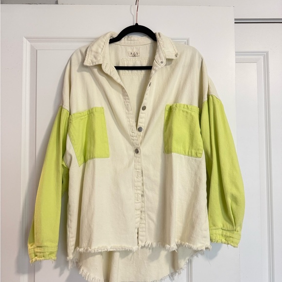 POV Tops - Women's Two-Tone Shacket